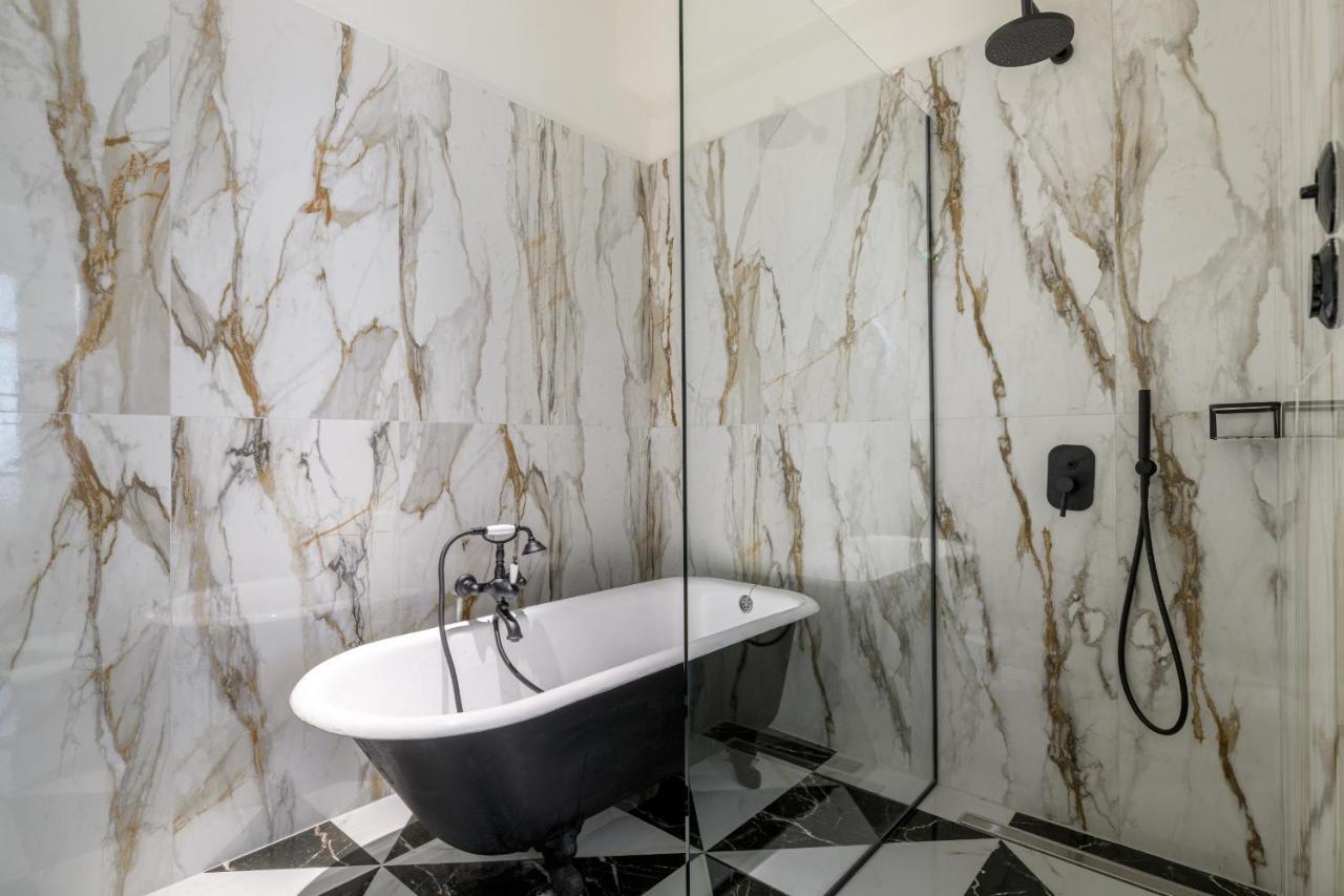 3Bdr Modern Design & Bright Interiors In Plaka Apartment Athens Exterior photo